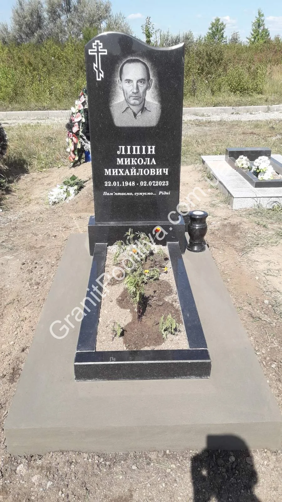 Одинарний пам'ятник з граніту - Кам'янець-Подільський | GranitPodillya